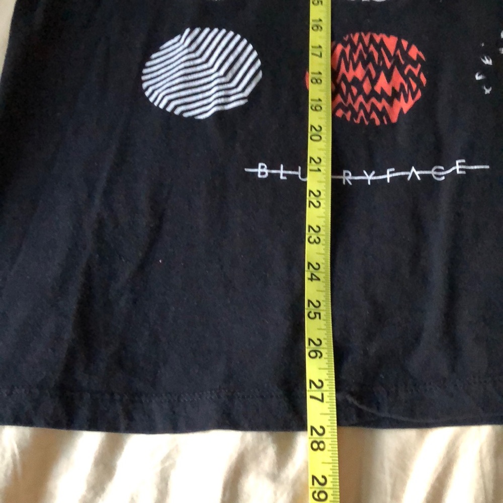 SOLD Twenty One Pilots Black t shirt blurryface XL - Picture 7 of 7